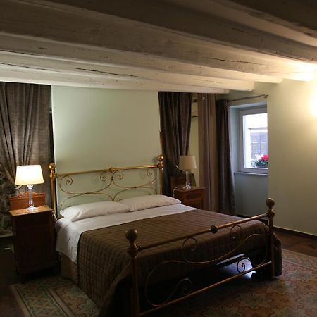 Chiarastella Rooms Villafrati Eksteriør bilde